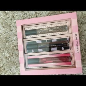 Victoria secret trio rollers;